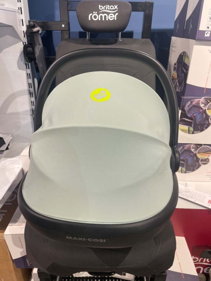 Автокрісло MAXI-COSI Coral 360 (Neo Green)