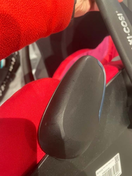 Автокрісло Maxi-Cosi Pebble Plus (Red Orchid) УЦ