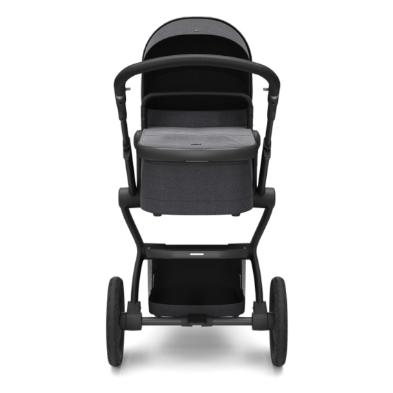 Универсальная коляска 2 в 1 Joolz Day+ Tailor на шасси Silver (Brilliant Black / колеса Black / ручка Black Double Stitched)
