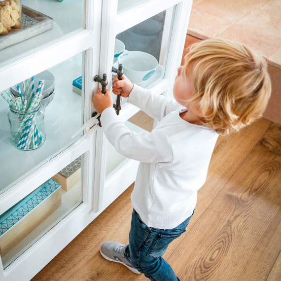 Блокіратор розпашних дверей Hauck Close Me 1