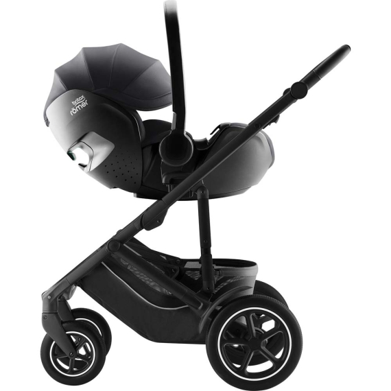 Автокрісло Britax Römer Baby-Safe Pro 2025 з базою VARIO BASE 5Z (Classic / Deep Black)