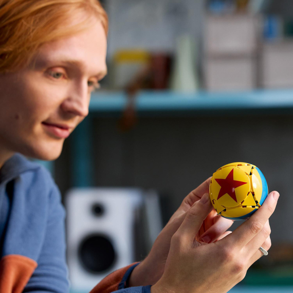 Конструктор LEGO Ideas Disney Pixar Luxo Jr. Конструктор моделі