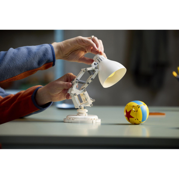 Конструктор LEGO Ideas Disney Pixar Luxo Jr. Конструктор моделі