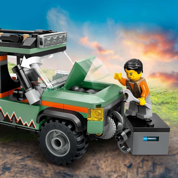 Конструктор LEGO City Позашляхова гірська вантажівка 4x4, 221 деталь