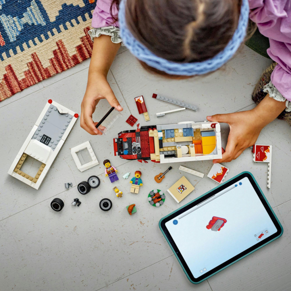 Конструктор LEGO City Пригодницький будинок на колесах для відпустки, 385 деталей