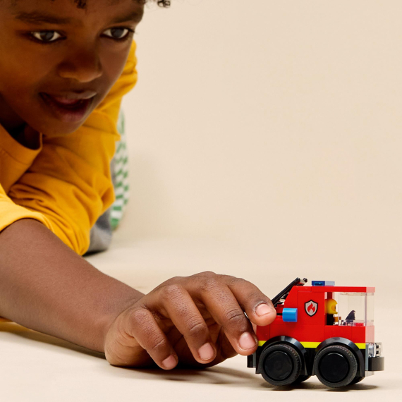 Конструктор LEGO City Автівки Пожежна машина, 67 Деталей