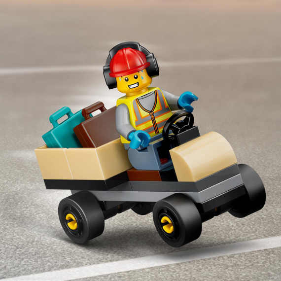 Конструктор LEGO City Пасажирський літак Конструктор іграшкового літака, 118 деталей