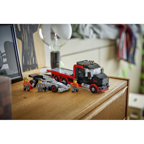 Конструктор LEGO® City Вантажівка для демонстрації F1® із перегоновим автомобілем Audi F1® 508 детал