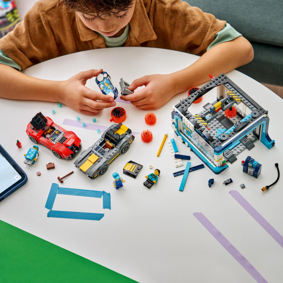 Конструктор LEGO City Тунельна автомийка Набір для складання, 583 деталі