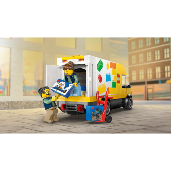 Конструктор LEGO City Фургон, 276 Деталей