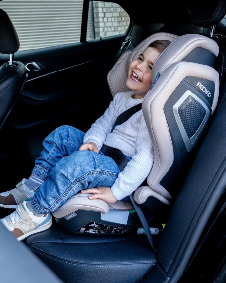 Автокрісло Recaro Axion 1 (Elegant Beige)