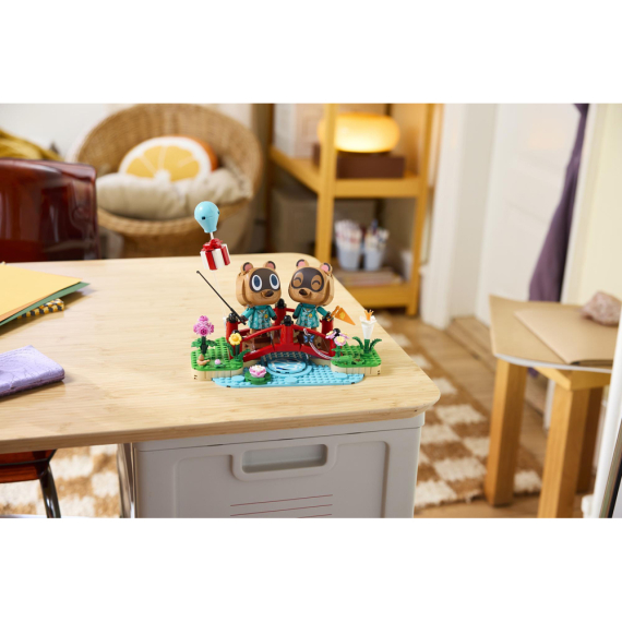 Конструктор LEGO Animal Crossing Веселий день Timmy і Tommy на природі