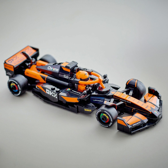 Конструктор LEGO Speed Champions Автомобіль для перегонів McLaren F1 Team MCL38, 269 деталей
