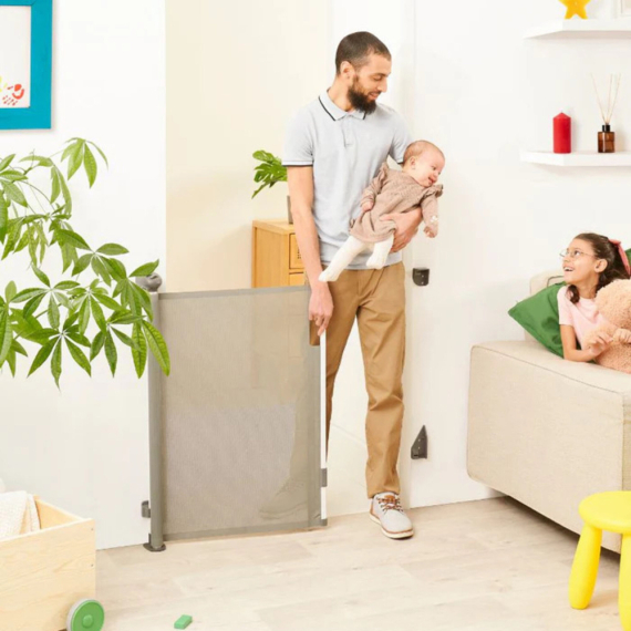 Захисні ворота-ролет для дітей та тварин Babymoov Safe & Roll. розсувні