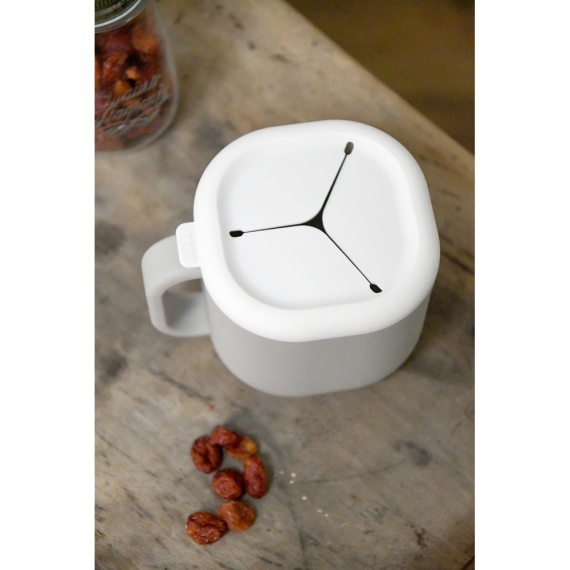 Чашка Beaba Pick 'n' Snack силіконова для снеків і напоїв (сірий)