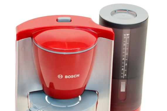 Игрушечная кофеварка с резервуаром для воды BOSCH mini