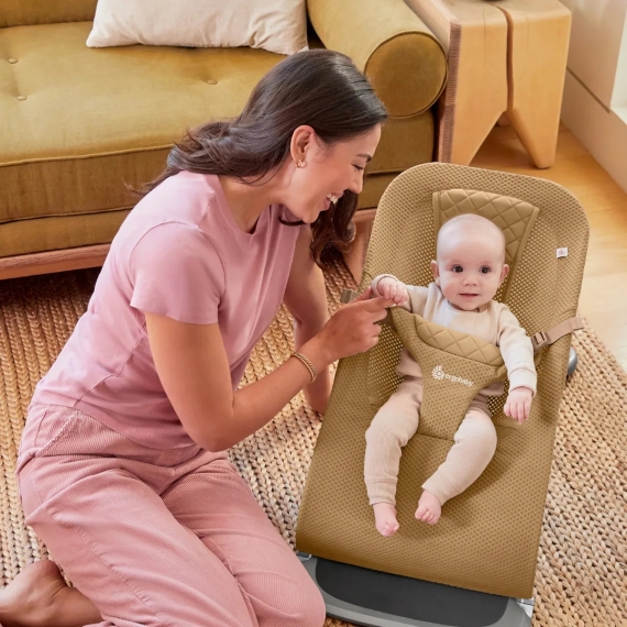 Крісло-шезлонг Ergobaby Evolve Bouncer (Camel)