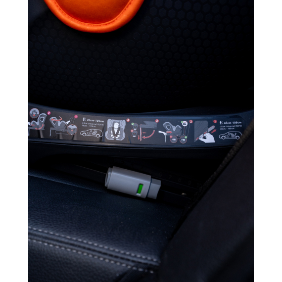 Автокрісло RECARO Toron 1 KID (Vibrant Orange)