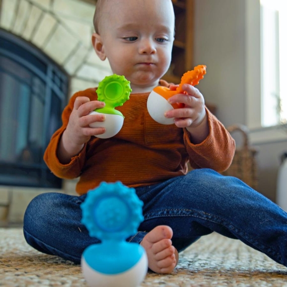 Прорізувач-неваляшка Fat Brain Toys dimpl wobl (помаранчевий)