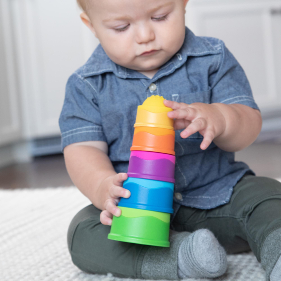 Пірамідка Fat Brain Toys dimpl stack Чашки