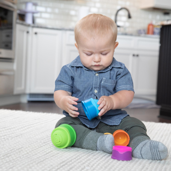 Пірамідка Fat Brain Toys dimpl stack Чашки