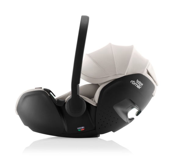 Автокрісло Britax Römer Baby-Safe Pro 2025 з базою VARIO BASE 5Z (LUX / Soft Taupe)