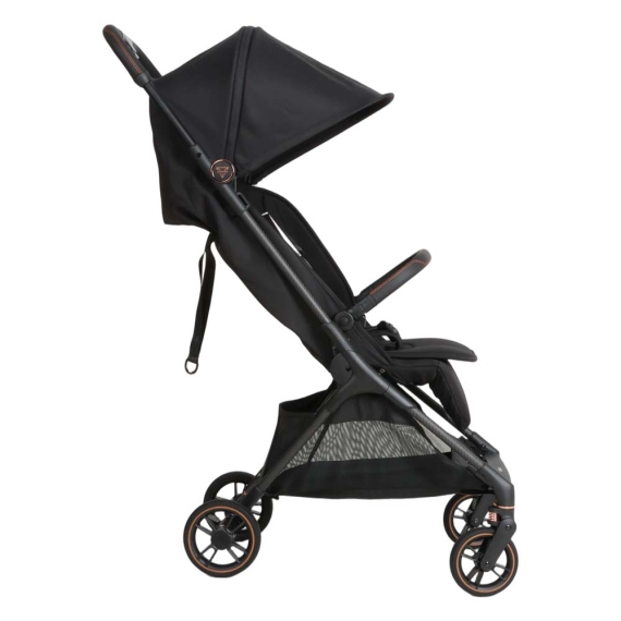 Прогулянкова коляска Junama Aviator (Black 01)
