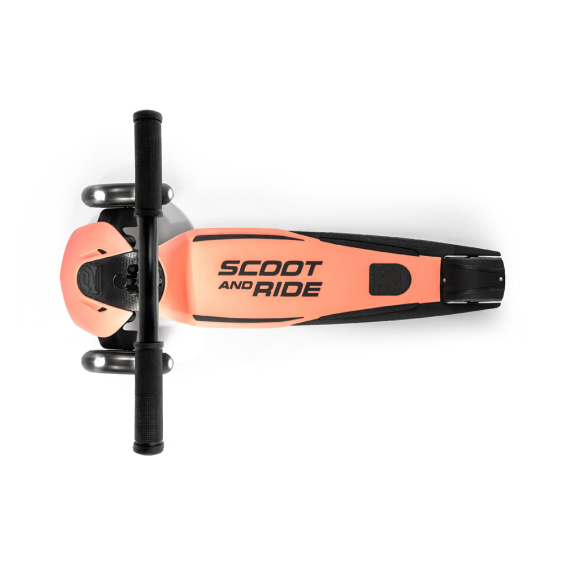 Самокат Scoot and Ride Highwaykick-5 с светящимися колесами (Peach)