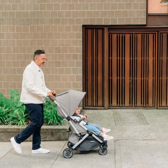 Прогулянкова коляска Uppababy MINU V2 (Stella)
